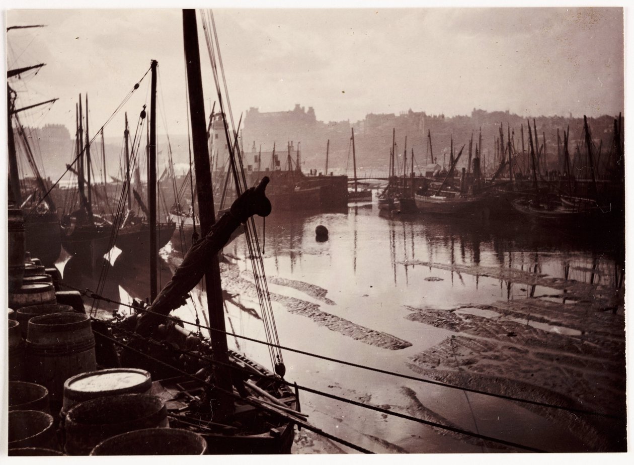 Whitby Hafen bei Ebbe, um 1905 von Unbekannt