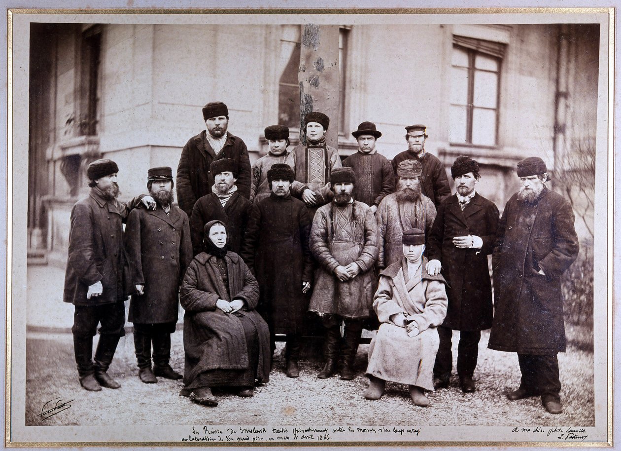 Russen von Smolensk, behandelt gegen Tollwut von Unknown photographer