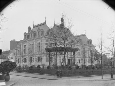 Rathaus, ca. 1886-90 von Adolphe Giraudon