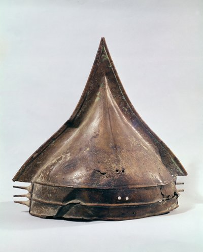Helm, aus Armancourt von Age Bronze