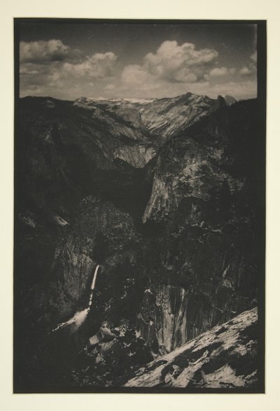 Yosemite: Entfernte Wasserfälle von Alvin Langdon Coburn