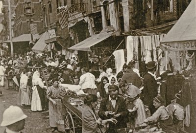 Hester Street, New York City, 1898 von American Photographer