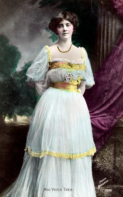 Viola Tree 1885-1938, englische Schauspielerin, 1906 von Bassano Studio