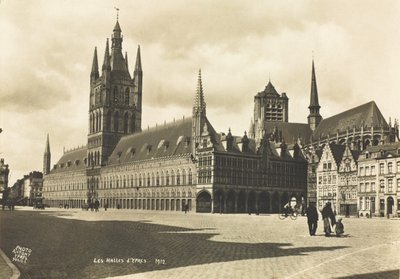 Les Halles von Ypern von Belgian Photographer