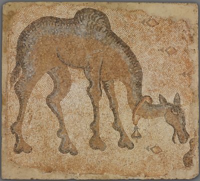 Mosaikfragment mit weidendem Kamel von Byzantine