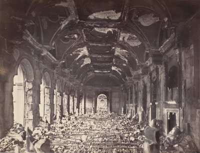Großer Saal des Staatsrates, Mai 1871 von Charles Soulier