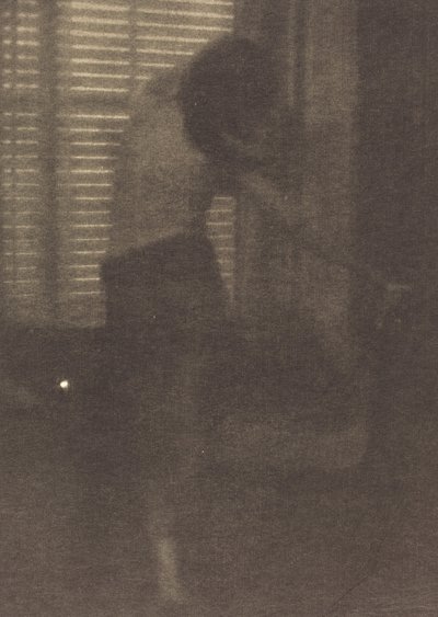 Modell im New Yorker Studio von Clarence H. White