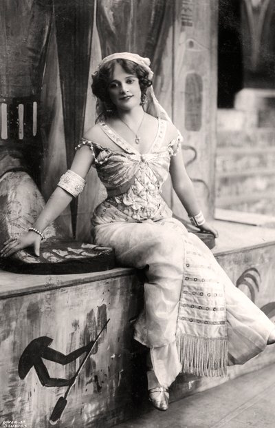 Madge Vincent, Sängerin und Schauspielerin, 1900er Jahre von Dover Street Studios