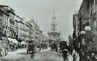 The Strand, 1897 von English Photographer