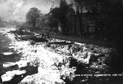 Die Themse bei Hammersmith im Winter, 1895 von English Photographer