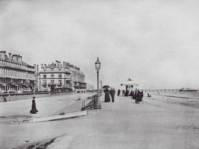 Worthing: Heene Terrasse von English Photographer