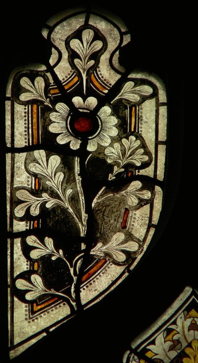 Florales Maßwerkfenster von English School