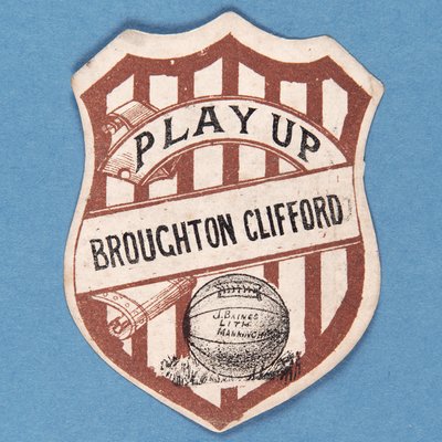 Spiel auf Broughton Clifford von English School
