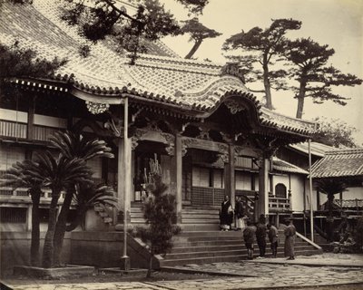 Die Haupthalle im Daionji-Tempel, Nagasaki von Felice Beato