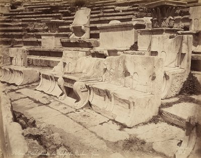 Sitze im Theater des Dionysos, Athen von Félix Bonfils