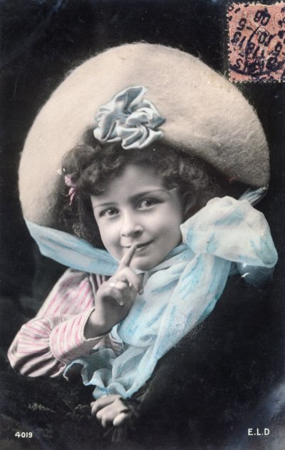 Französische Postkarte datiert circa von French Photographer