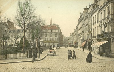 La Rue de Strasbourg, Caen von French Photographer