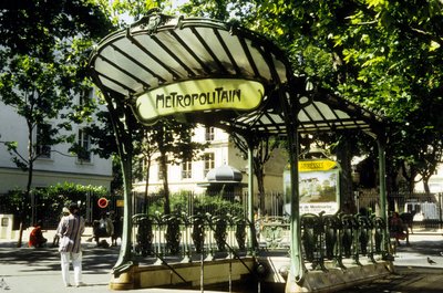 U-Bahn-Station Abbesses in Paris, Frankreich von Hector Guimard