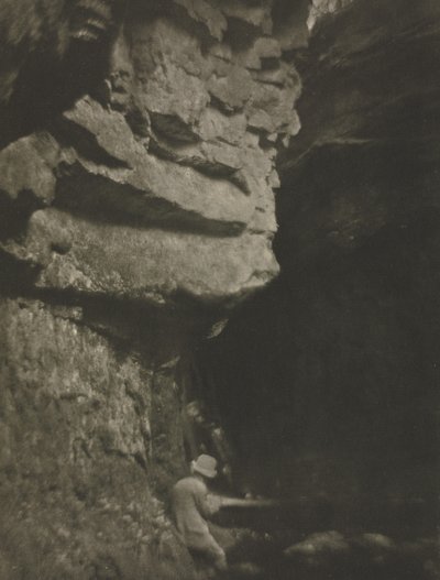 Camera Work: Mann beim Skizzieren, 1910 von J. Craig Annan