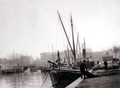 Kanalboote, Rotterdam von James Batkin