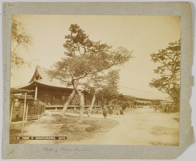 Vorderseite von Sanjusangendo, Kyoto, Japan (s/w Foto) von Japanese Photographer