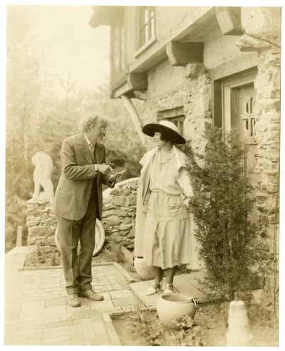 Mr & Mrs Ernest Thompson Seton von Jessie Tarbox Beals