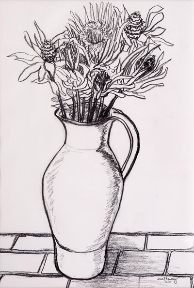 Brauner Krug mit getrockneten Blumen von Joan Thewsey