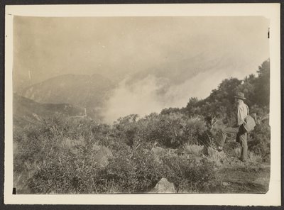 [Mann in Landschaft] von Louis Fleckenstein