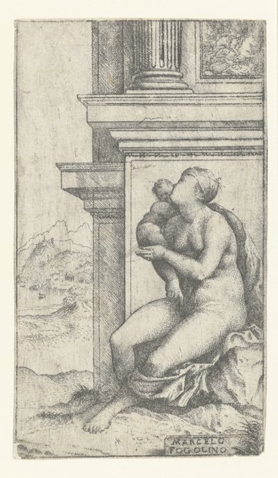 Frau mit Kind sitzt bei klassischem Gebäude von Marcello Fogolino