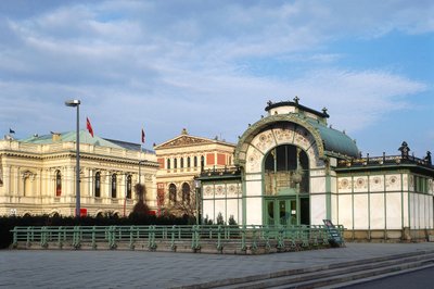 Das Otto-Wagner-Pavillon am Karlsplatz von Otto Wagner