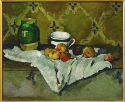 Stillleben (Töpferware, Tasse und Früchte) von Paul Cézanne