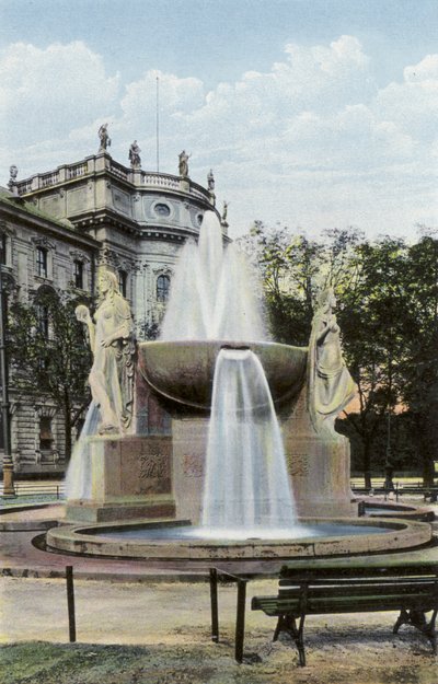 München: Nornenbrunnen von Photographer German