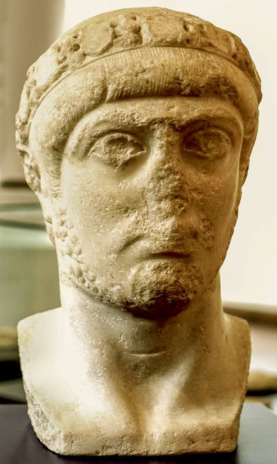 Büste des Kaisers Gratian von Roman