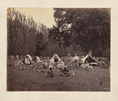 Srinuggur; Eine Jagdgesellschaft im Lager von Samuel Bourne