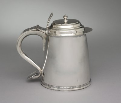 Bierkrug, um 1710 von Samuel Vernon