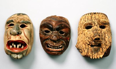 Drei österreichische Weihnachtsmasken von School Austrian