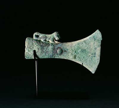 Axtkopf, Dongson-Kultur, ca. 200 v. Chr.-200 n. Chr. (Bronze) von School Vietnamese