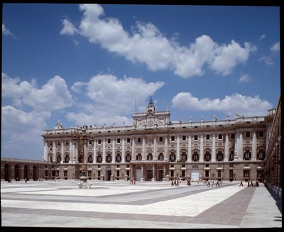 Ansicht des Königspalastes (1738-1755) (Fotografie) von Spanish School