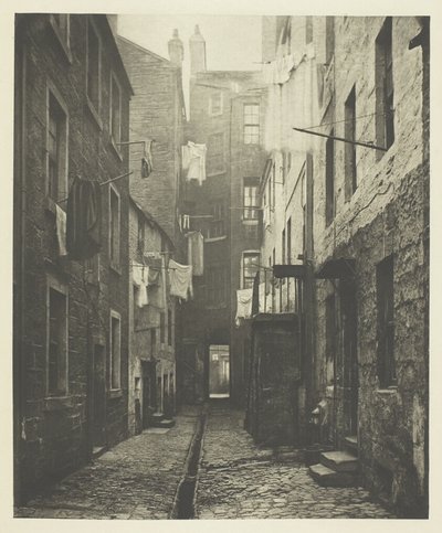 Close No. 75 High Street von Thomas Annan