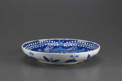 Schale, Iznik, Osmanische Dynastie, 1530er Jahre von Turkish School