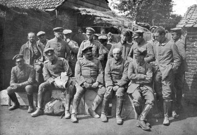 Deutsche Kriegsgefangene, Ypern, Belgien, 1914 von Unbekannt