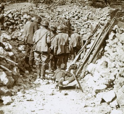 Deutsche Verwundete, Thiaumont, Verdun, Nordfrankreich, ca. 1914-1918 von Unbekannt