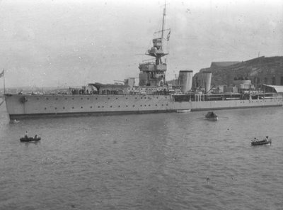 HMS Cardiff, britischer C-Klasse Leichter Kreuzer, Malta, um 1920er Jahre von Unbekannt