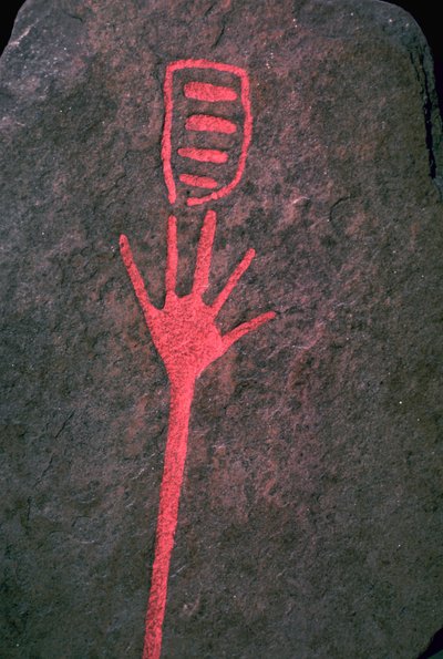 Hand in Stein gemeißelt, Bronzezeit von Unbekannt