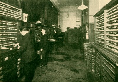 Innenansicht eines Great Western Buchungsbüros, 1930 von Unbekannt
