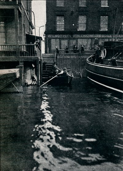 Verlassen der Battle Bridge Stairs, London, ca. 1900 1901 von Unbekannt