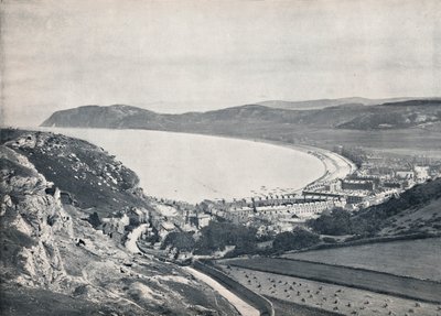 Llandudno - Blick vom Berg hinunter, 1895 von Unbekannt