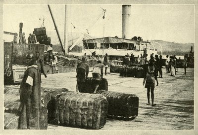 Laden einer Baumwollfracht, um 1948 von Unbekannt