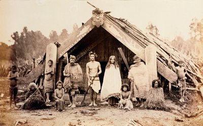 Maori-Familie, Neuseeland, um 1880er Jahre von Unbekannt
