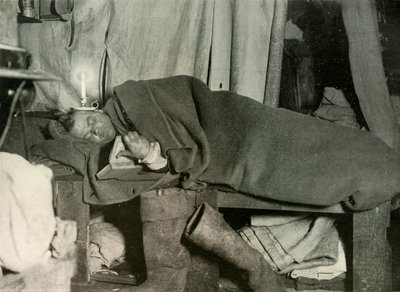 Marston in seinem Bett, um 1908-1909 von Unbekannt